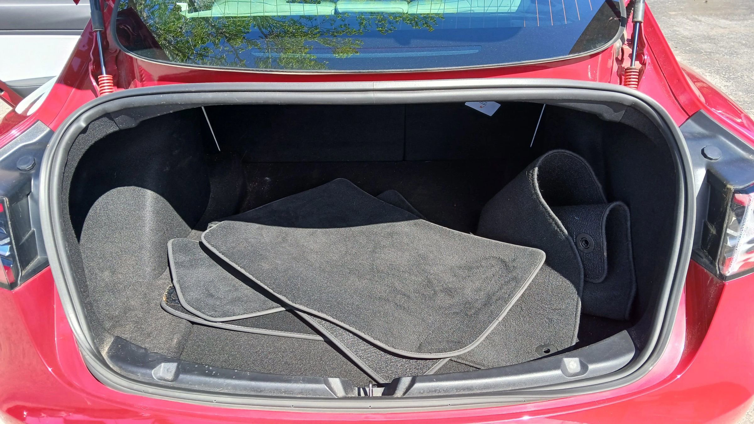 Used 2018 Tesla Model 3 Long Range AWD/4WD image 18