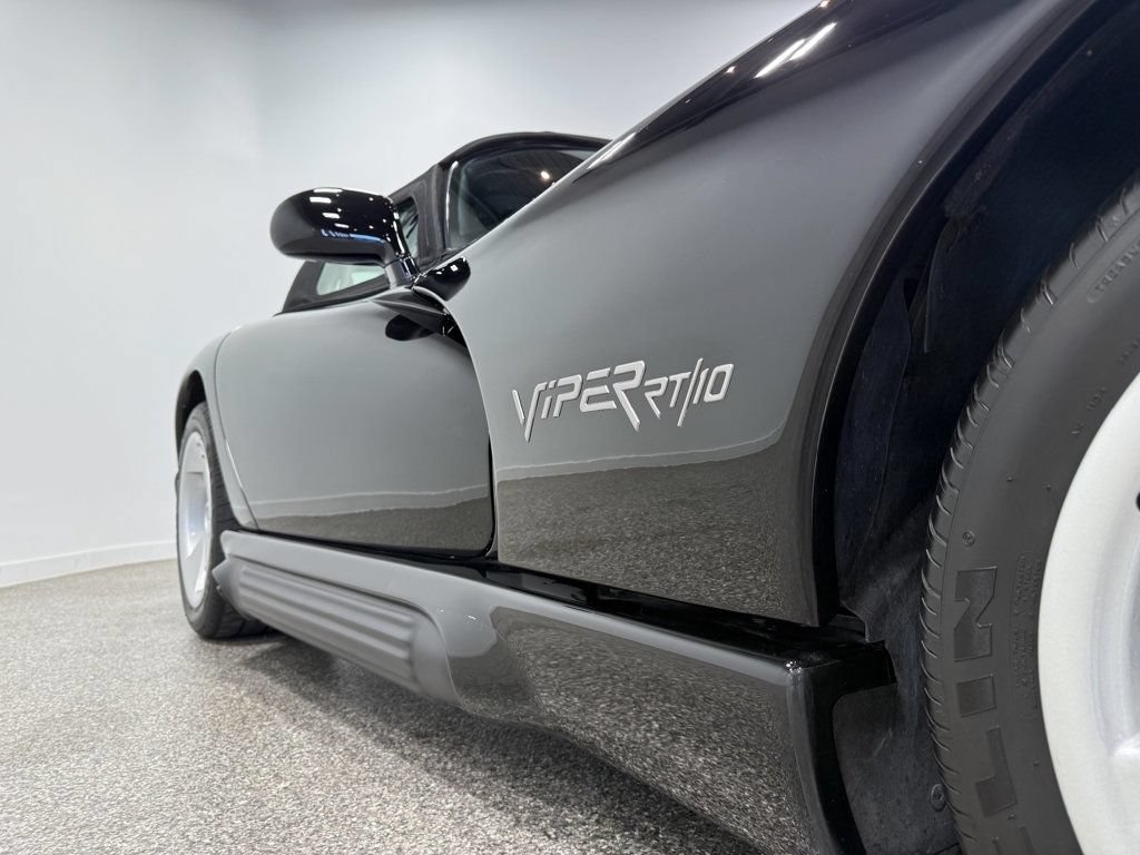 Used 1995 Dodge Viper RT/10 RWD image 24