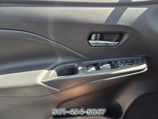 Used 2025 Nissan Versa SV FWD image 23