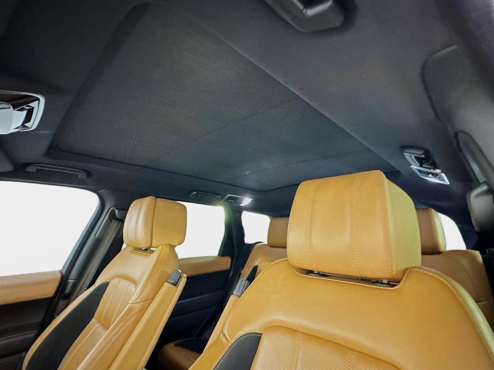 Used 2019 Land Rover Range Rover Sport Supercharged image 15