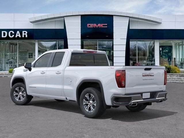 New 2026 GMC Sierra 1500 SLE image 3