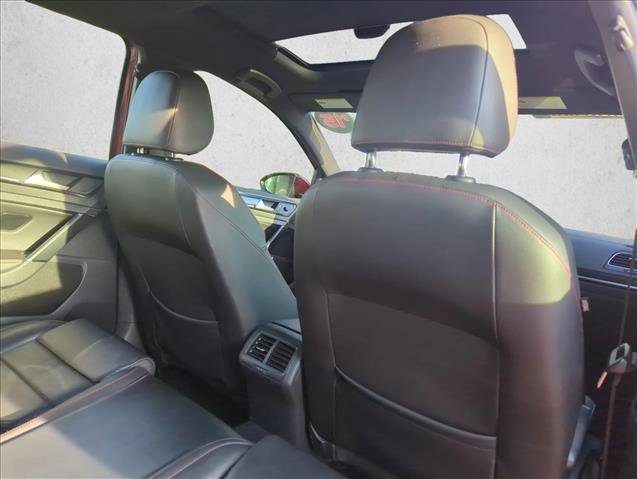 Used 2015 Volkswagen GTI SE image 23