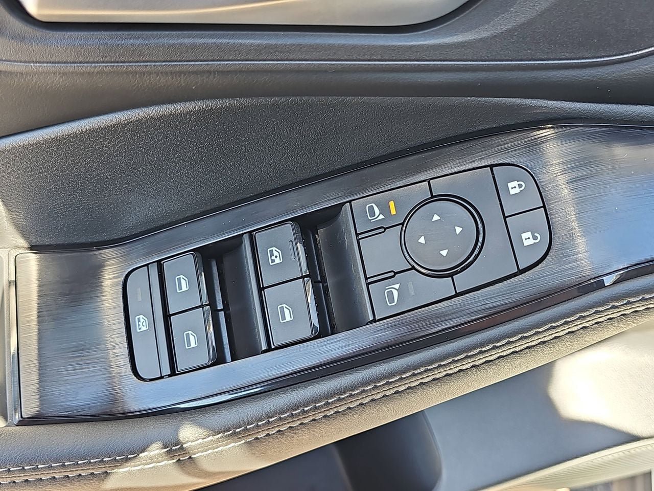 New 2026 Nissan Rogue SV FWD image 29