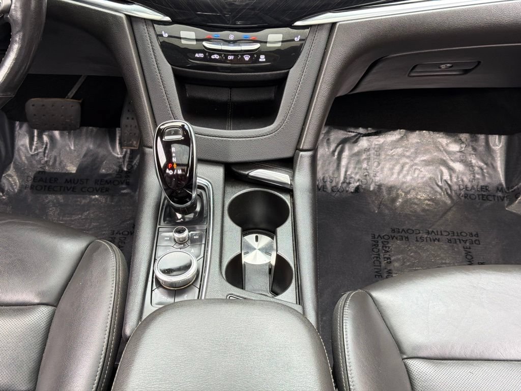 Used 2022 Cadillac XT6 Premium Luxury w/ Technology Package AWD/4WD image 29