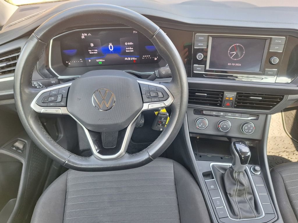Used 2024 Volkswagen Jetta S image 20
