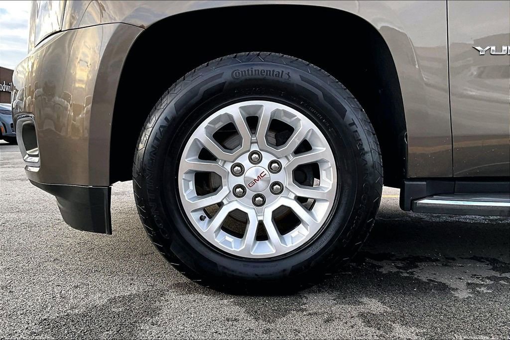 Used 2016 GMC Yukon SLT AWD/4WD image 9