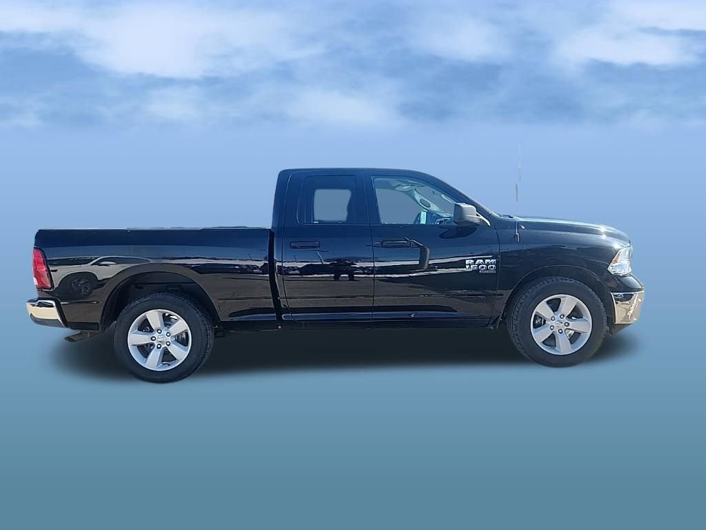 Used 2024 RAM 1500 Classic SLT AWD/4WD image 8