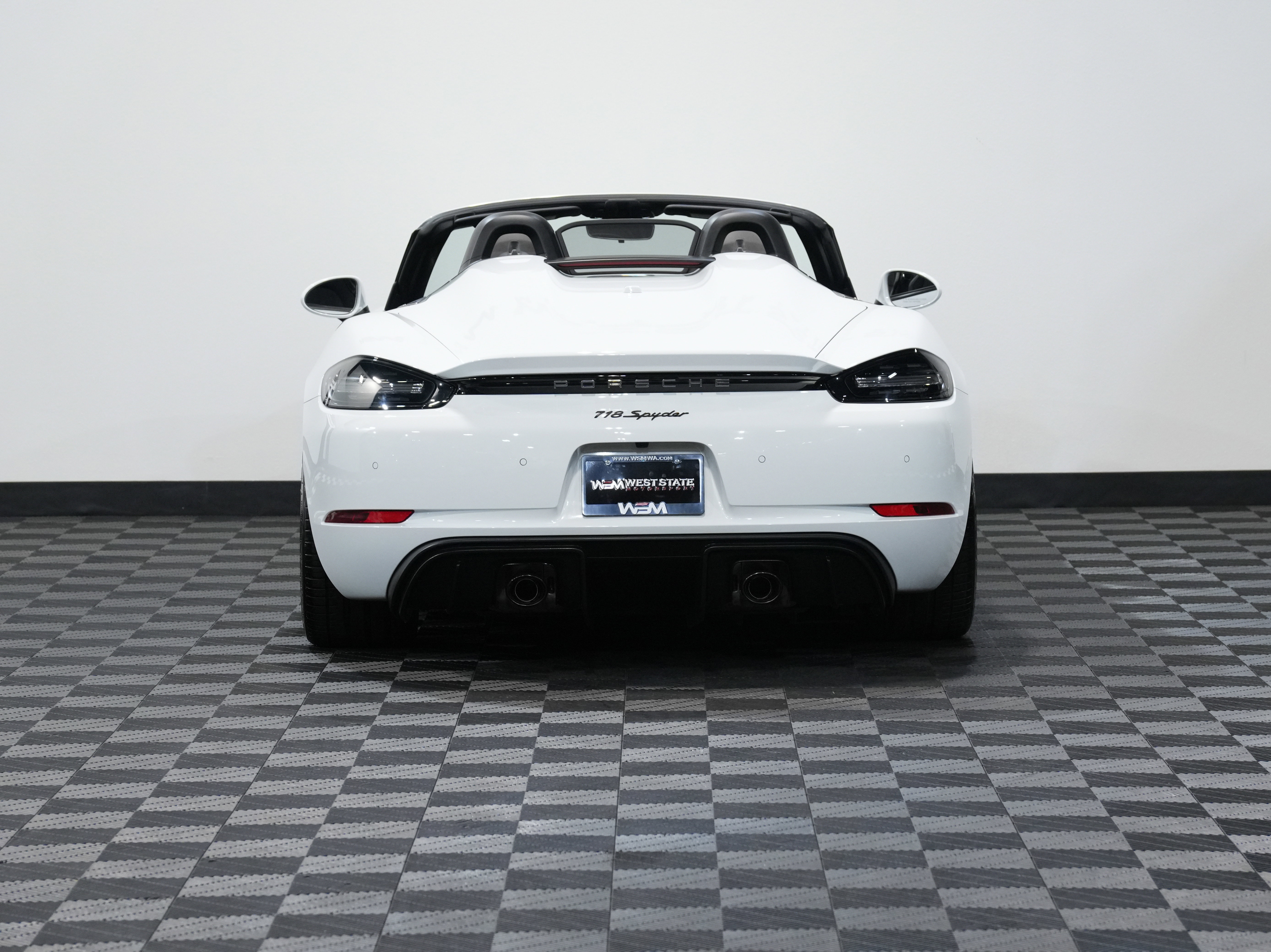 Used 2021 Porsche 718 Boxster Spyder image 8