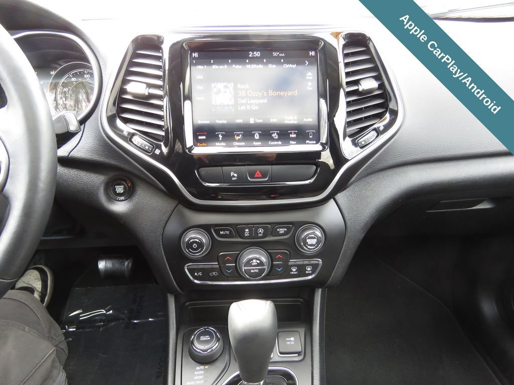 Used 2019 Jeep Cherokee Limited image 27