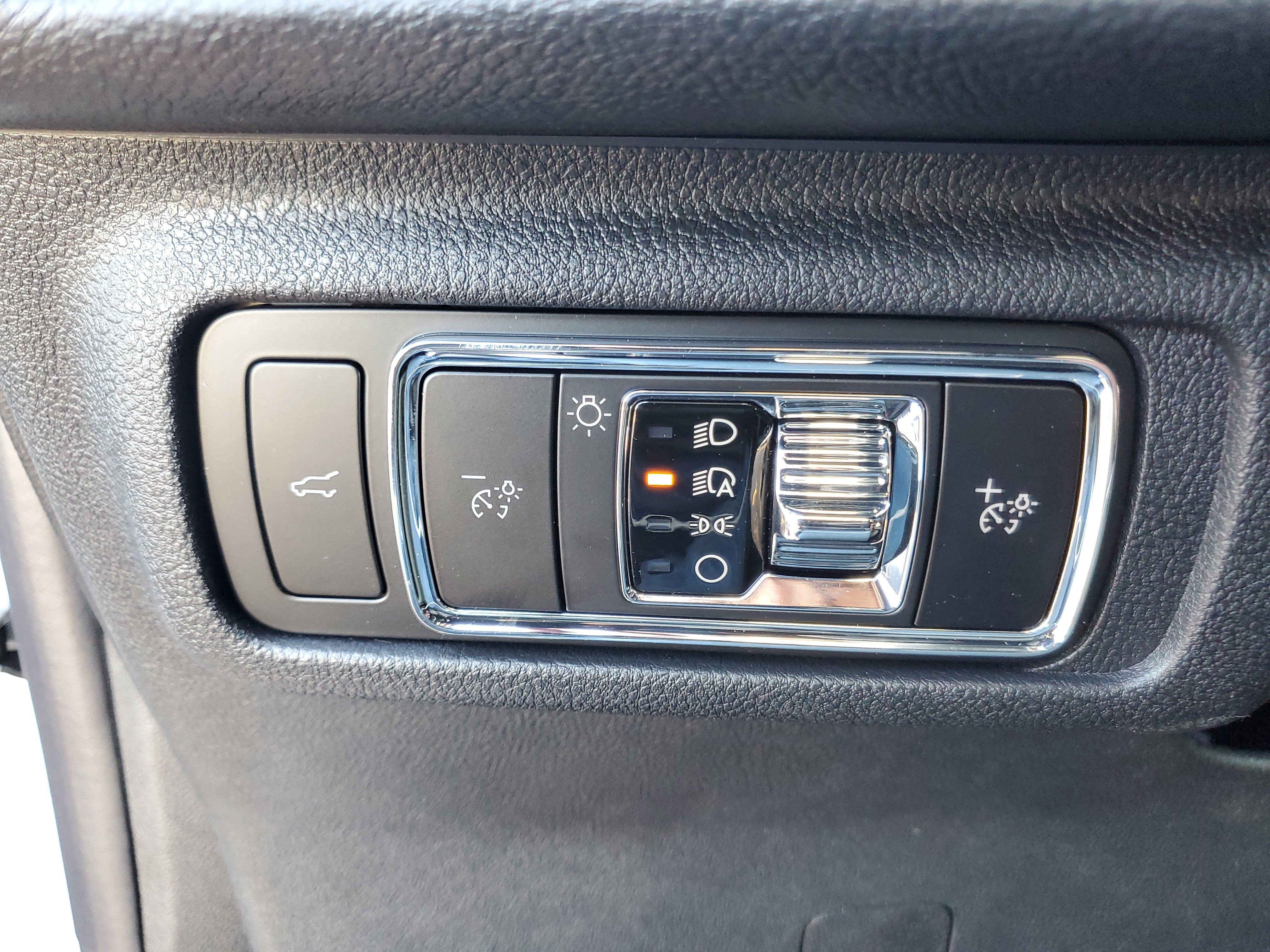 New 2026 Lincoln Corsair Premiere image 14