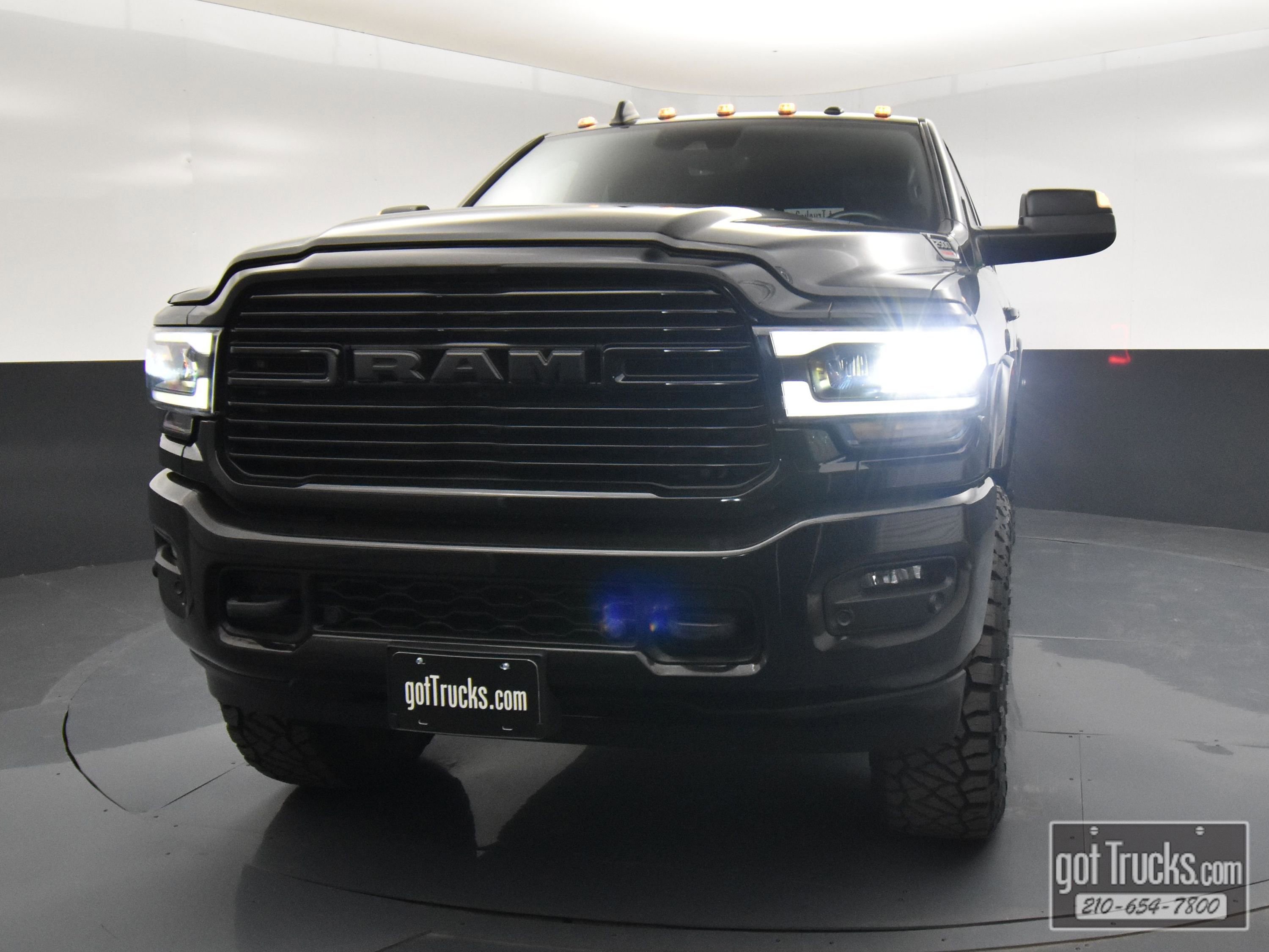Used 2020 RAM 2500 Laramie w/ Night Edition image 52