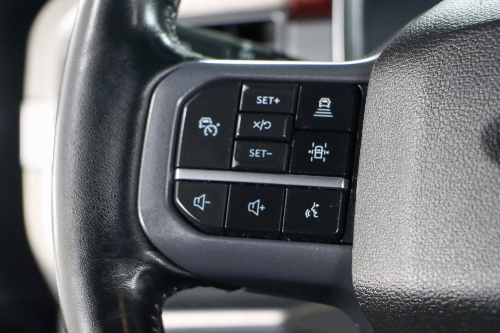 Used 2023 Ford F150 Lariat w/ Equipment Group 502A High image 15