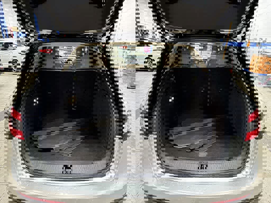 Used 2016 Lincoln MKX Reserve image 11