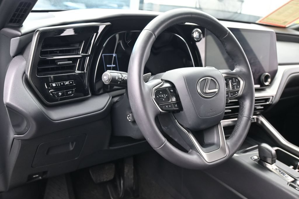 Used 2024 Lexus TX 350 FWD image 15