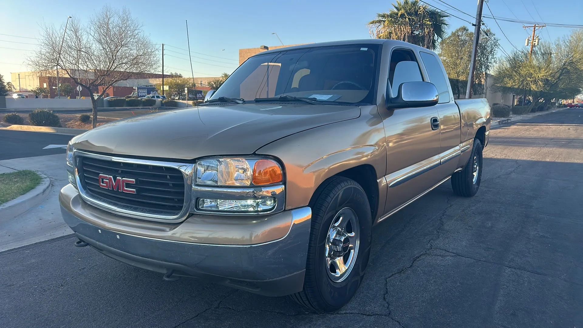 Used 2000 GMC Sierra 1500 2WD Extended Cab image 25