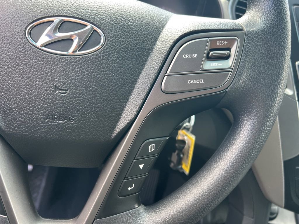 Used 2017 Hyundai Santa Fe Sport image 16