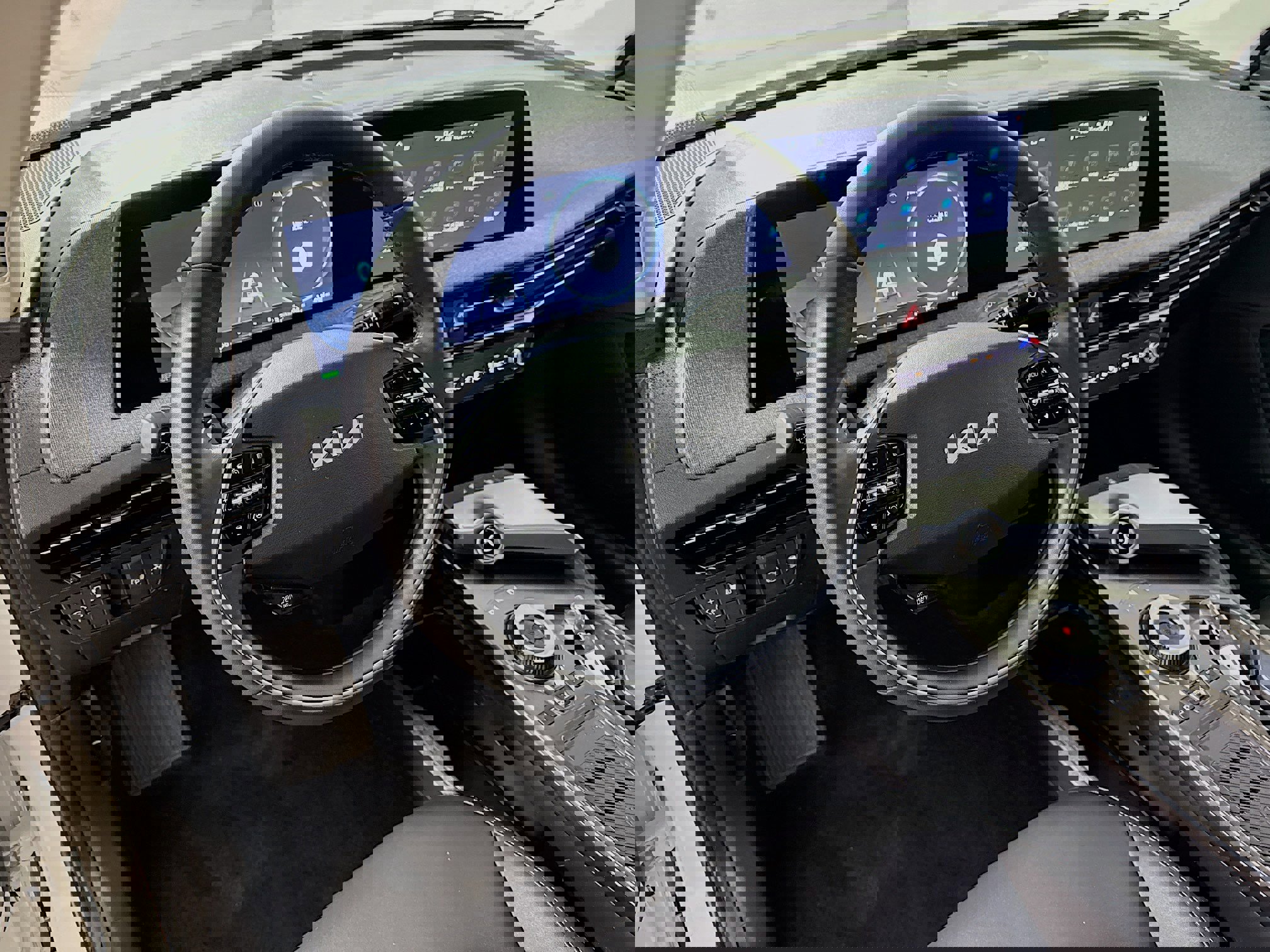 Used 2024 Kia EV6 Light AWD/4WD image 23