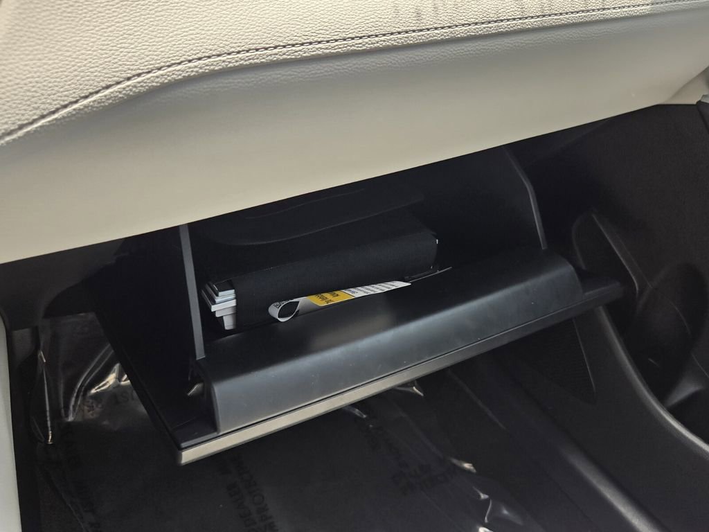 Used 2023 Toyota Corolla Cross LE FWD image 23