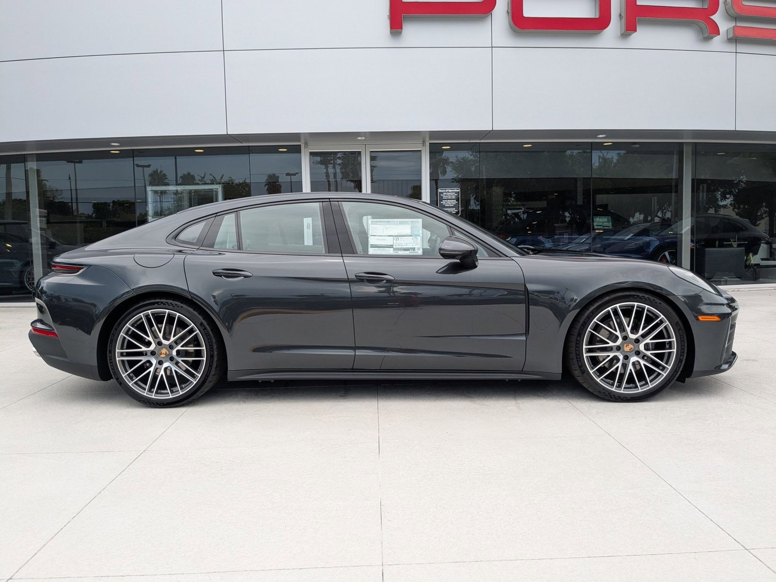 New 2025 Porsche Panamera image 8