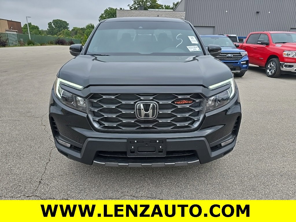 Used 2025 Honda Ridgeline TrailSport image 2