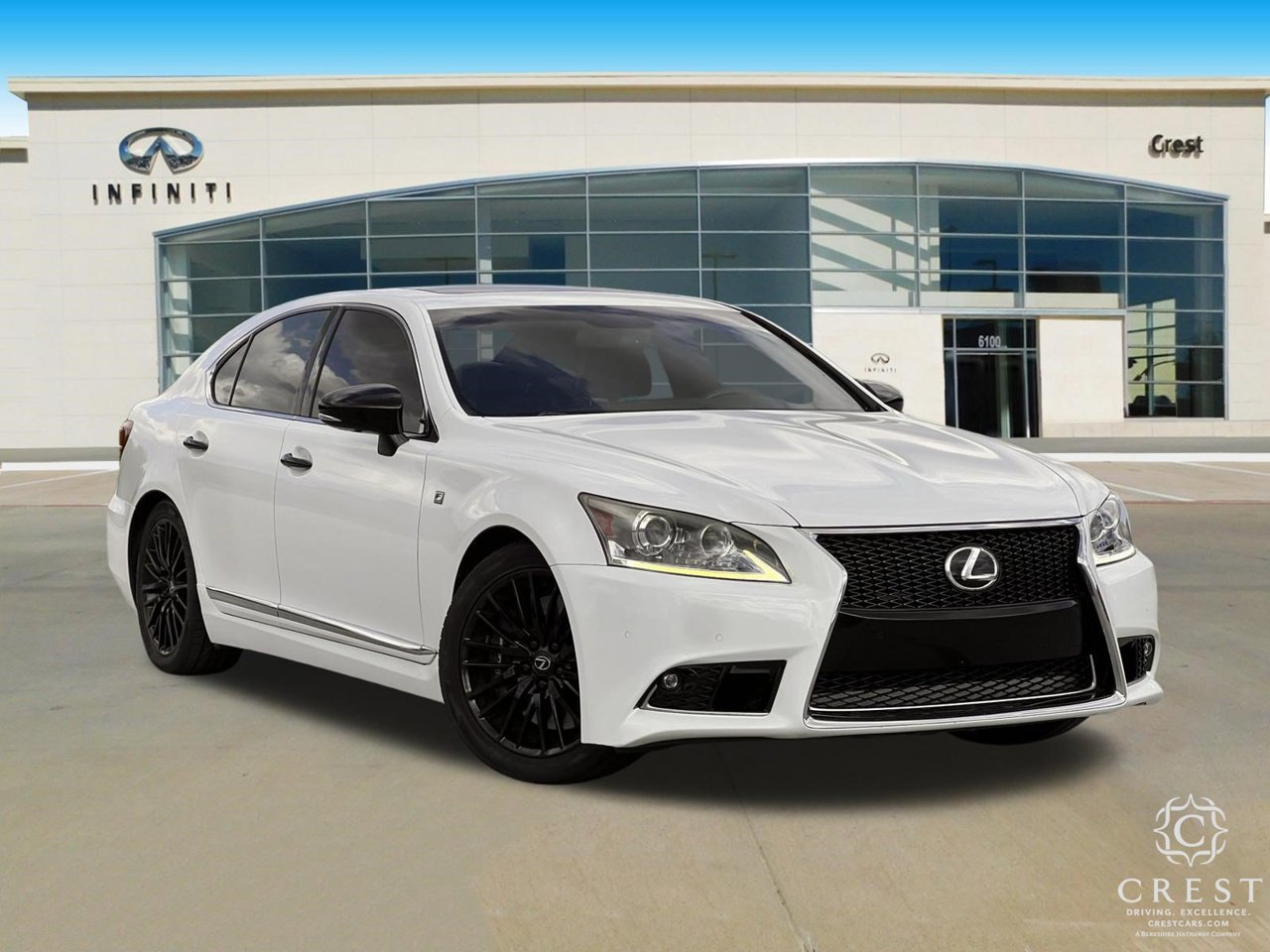 Used 2015 Lexus LS 460 RWD image 2