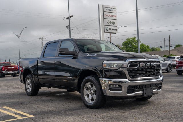 Used 2025 RAM 1500 Big Horn AWD/4WD image 7