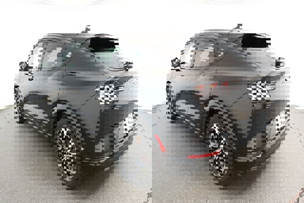 Used 2021 Ford Mustang Mach-E Premium image 6