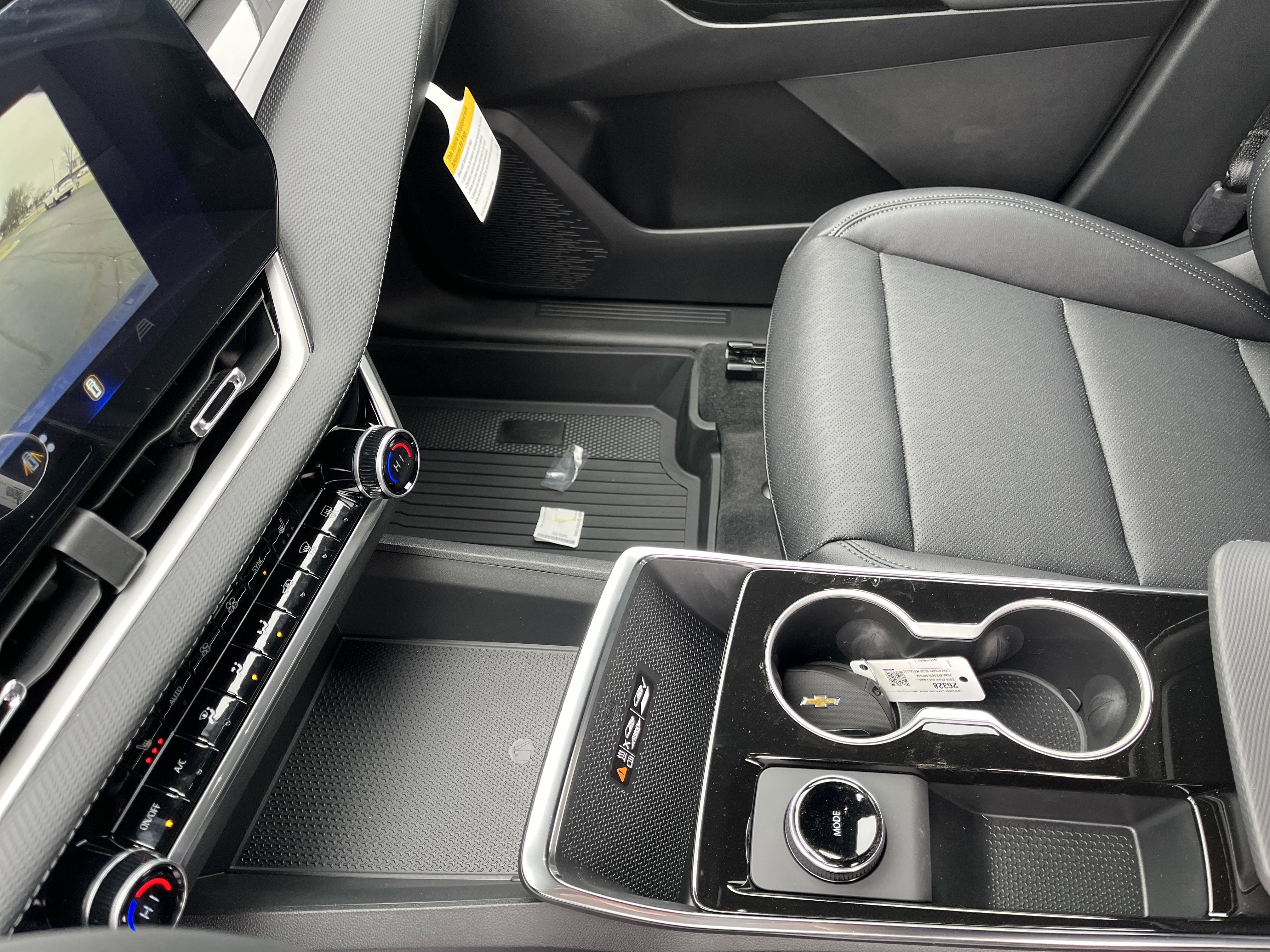 New 2026 Chevrolet Equinox LT w/ Convenience Package II image 18