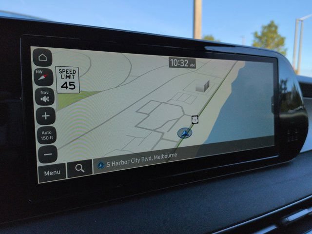 Used 2024 Hyundai Palisade SEL FWD image 22