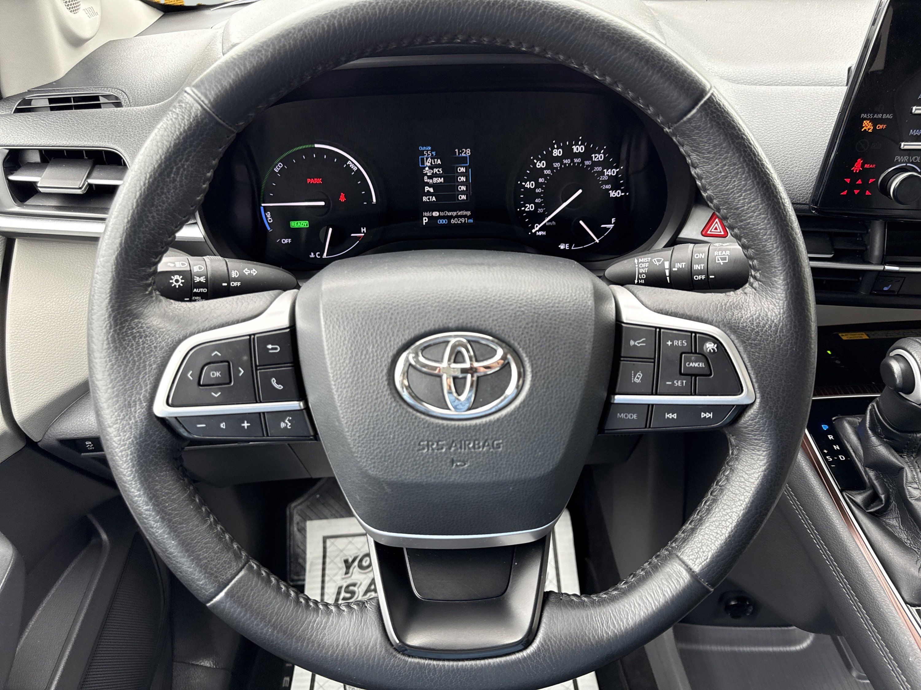 Used 2021 Toyota Sienna XLE w/ XLE Plus Package image 19