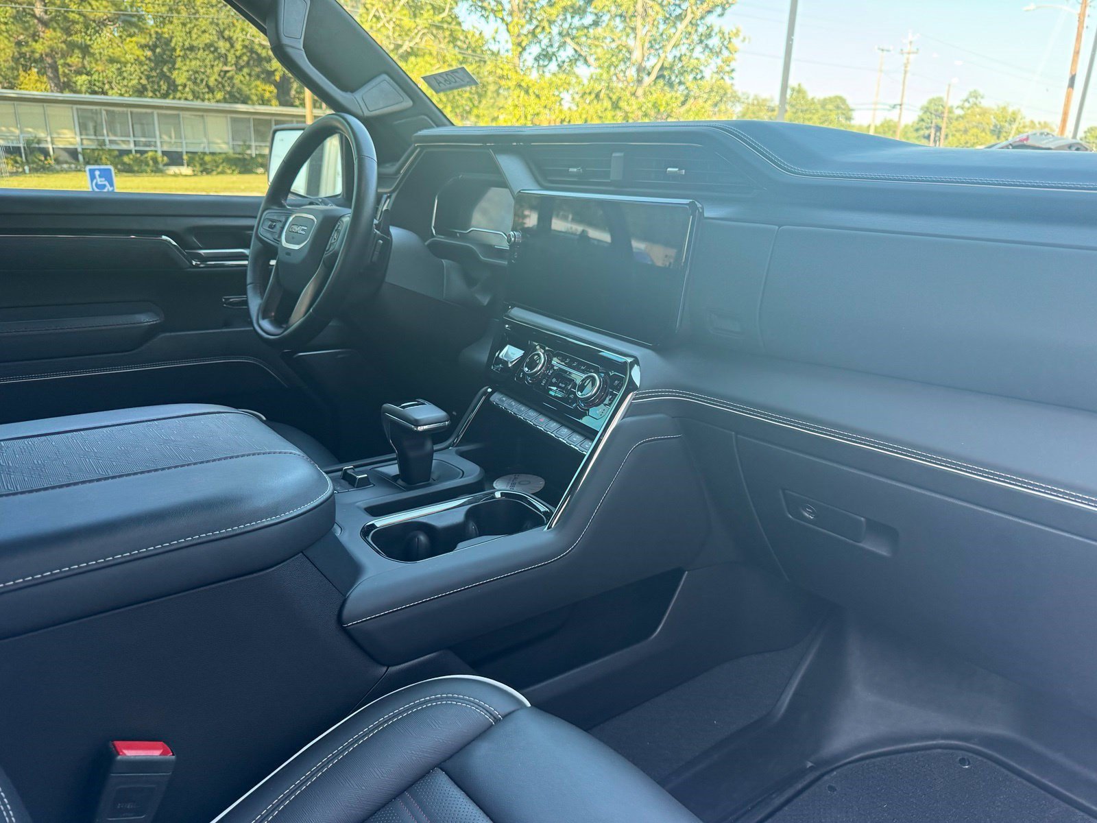 Used 2024 GMC Sierra 1500 AT4X AWD/4WD image 29