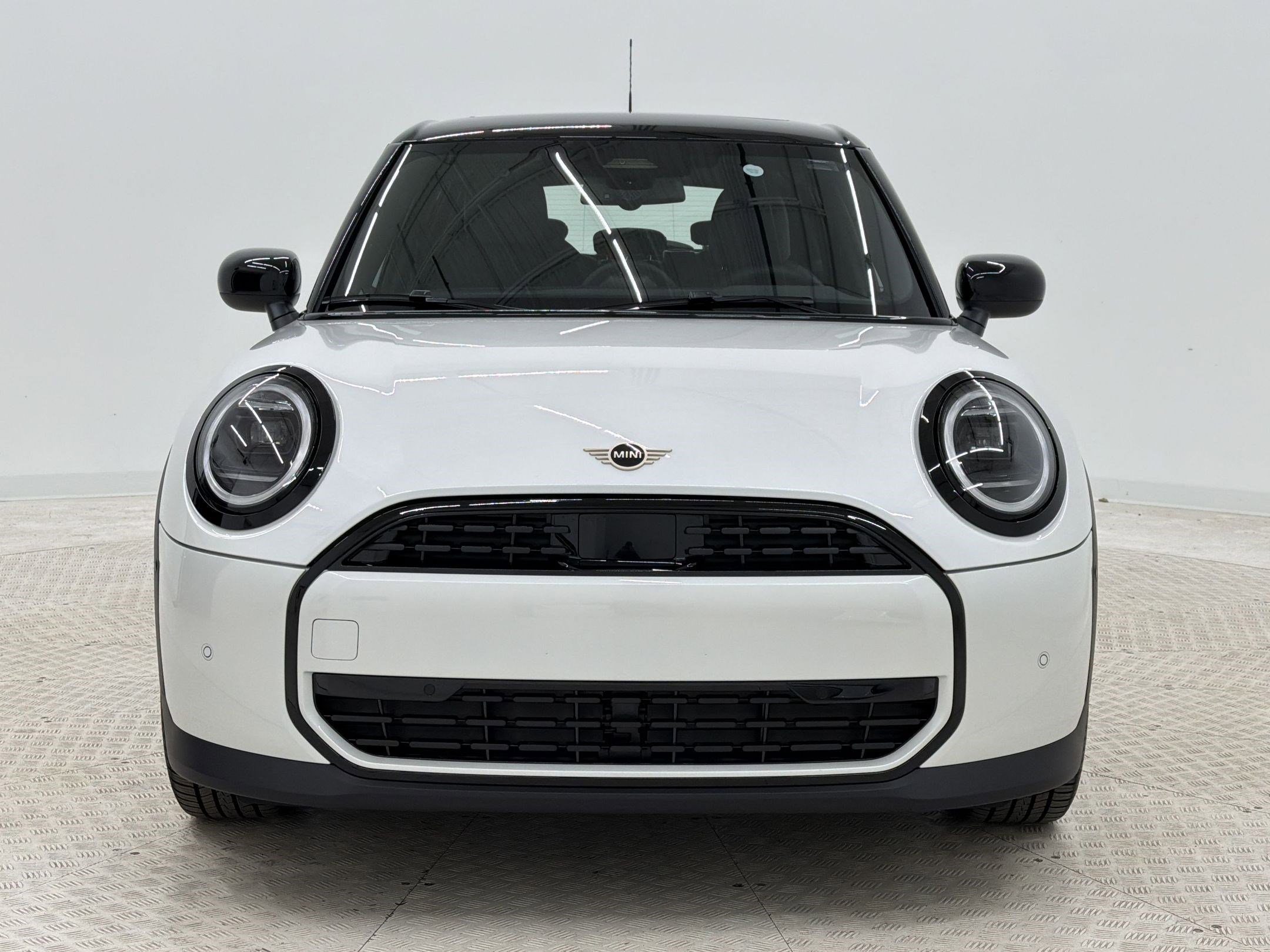 New 2026 MINI Cooper 4-Door Hardtop image 5