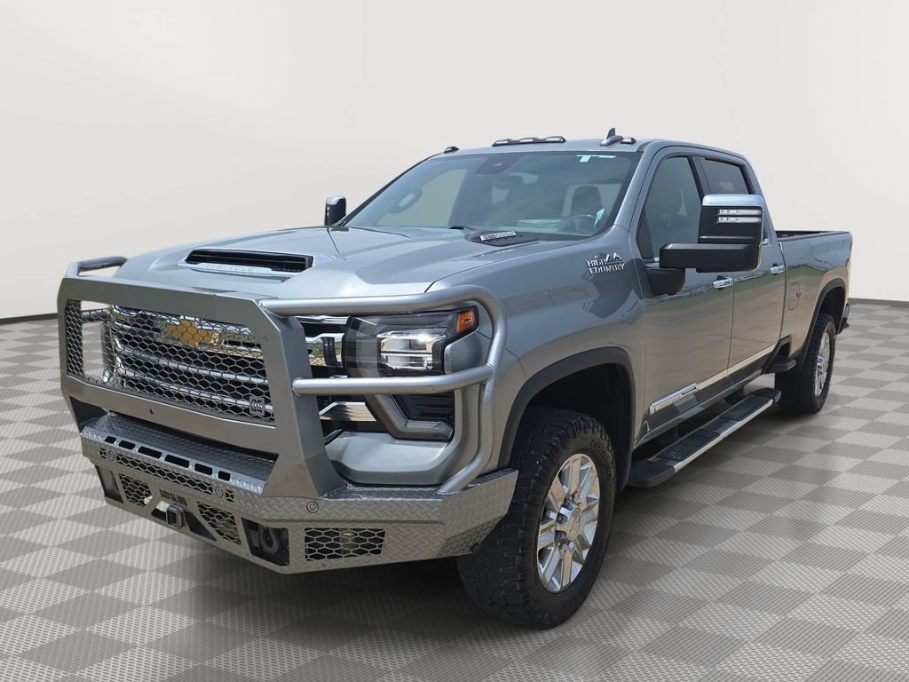 Used 2024 Chevrolet Silverado 3500 High Country w/ Technology Package AWD/4WD image 3