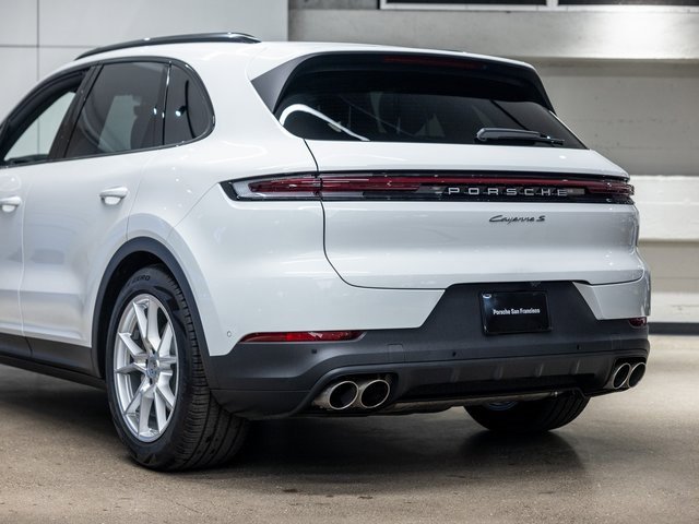 Used 2025 Porsche Cayenne S image 24