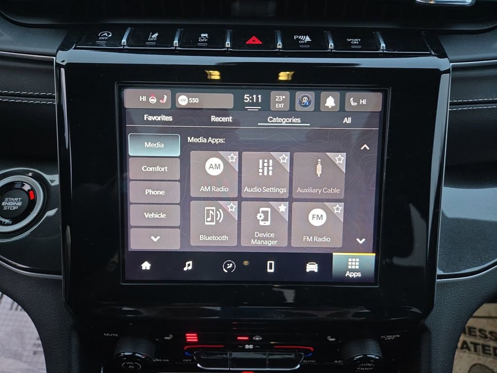 Used 2023 Jeep Grand Cherokee Altitude image 27