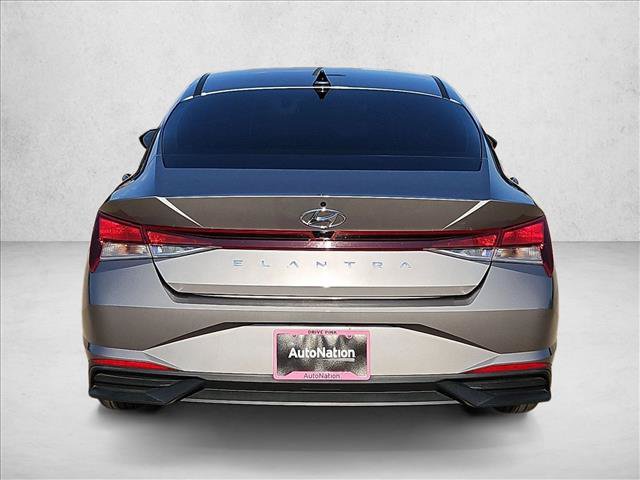 Used 2023 Hyundai Elantra SEL FWD image 7