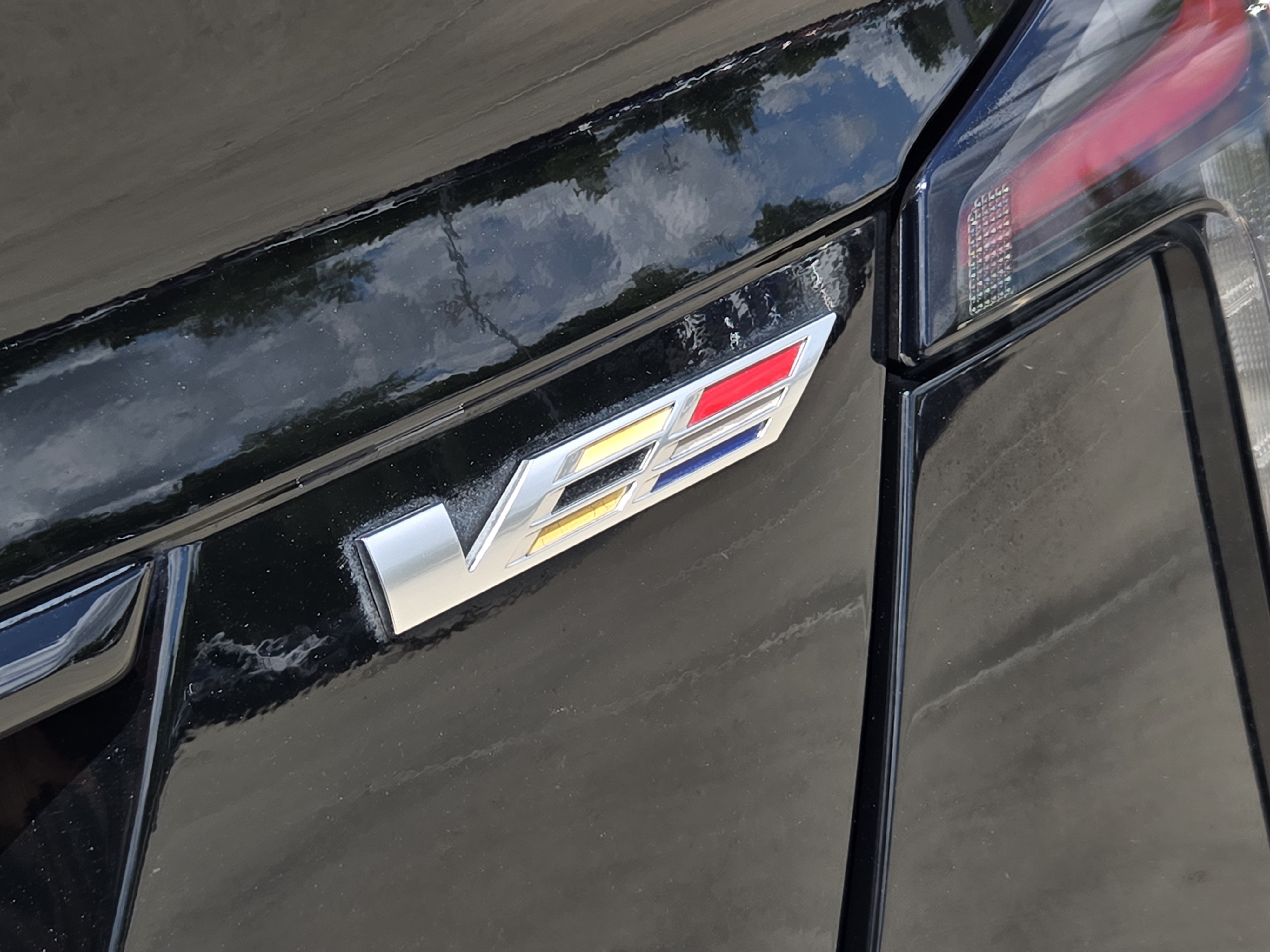 Used 2022 Cadillac CT5 V w/ Premium Package RWD image 43