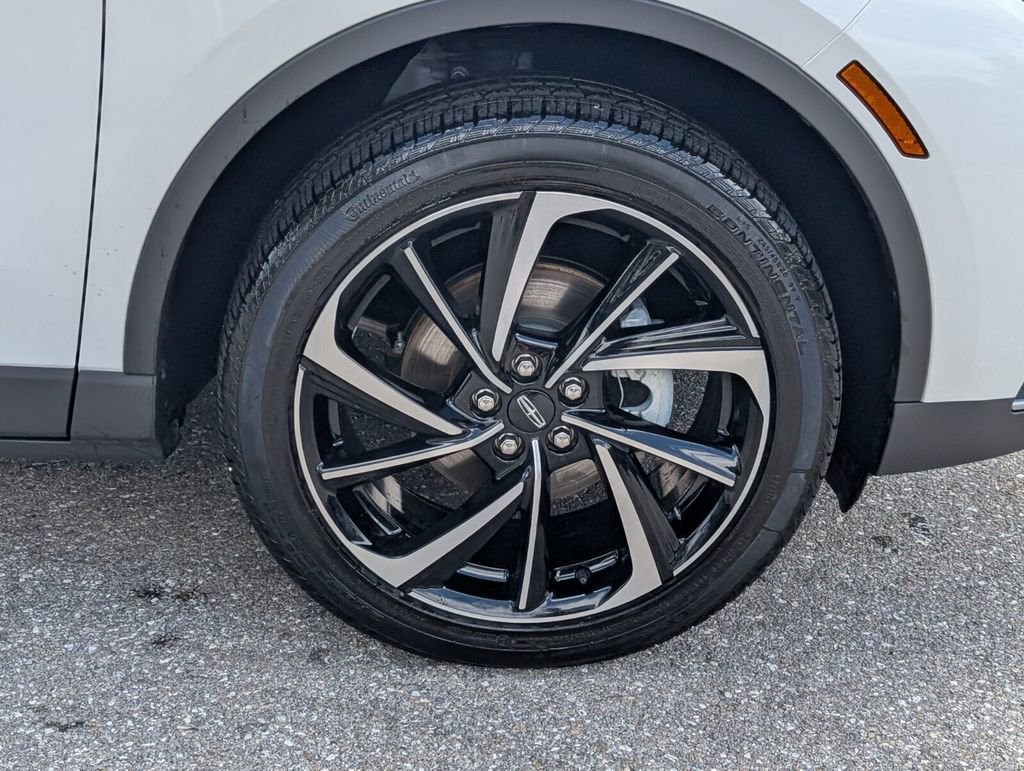 Used 2024 Lincoln Corsair Reserve image 9