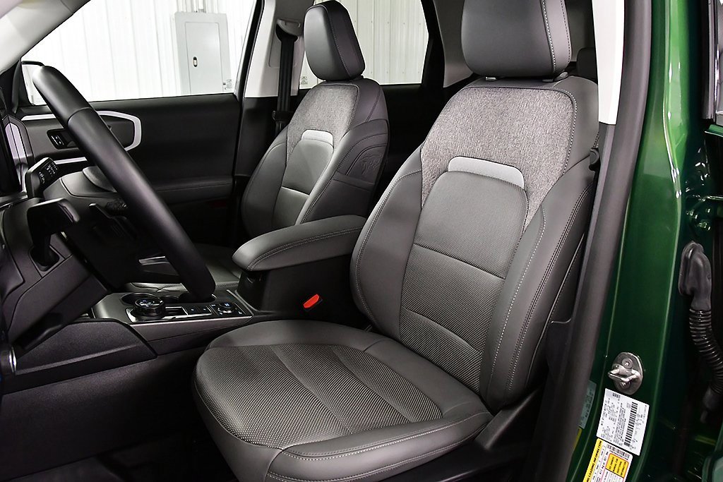 Used 2025 Ford Bronco Sport Badlands image 26