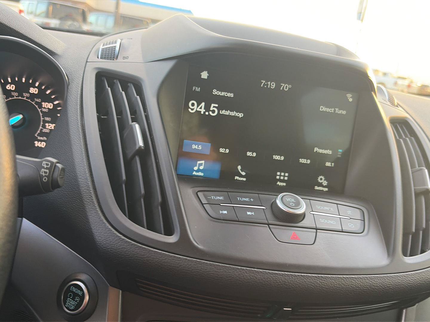 Used 2019 Ford Escape SEL AWD/4WD image 10