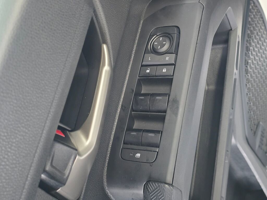 Used 2024 Toyota Tacoma TRD Sport w/ TRD Sport Upgrade Package image 21