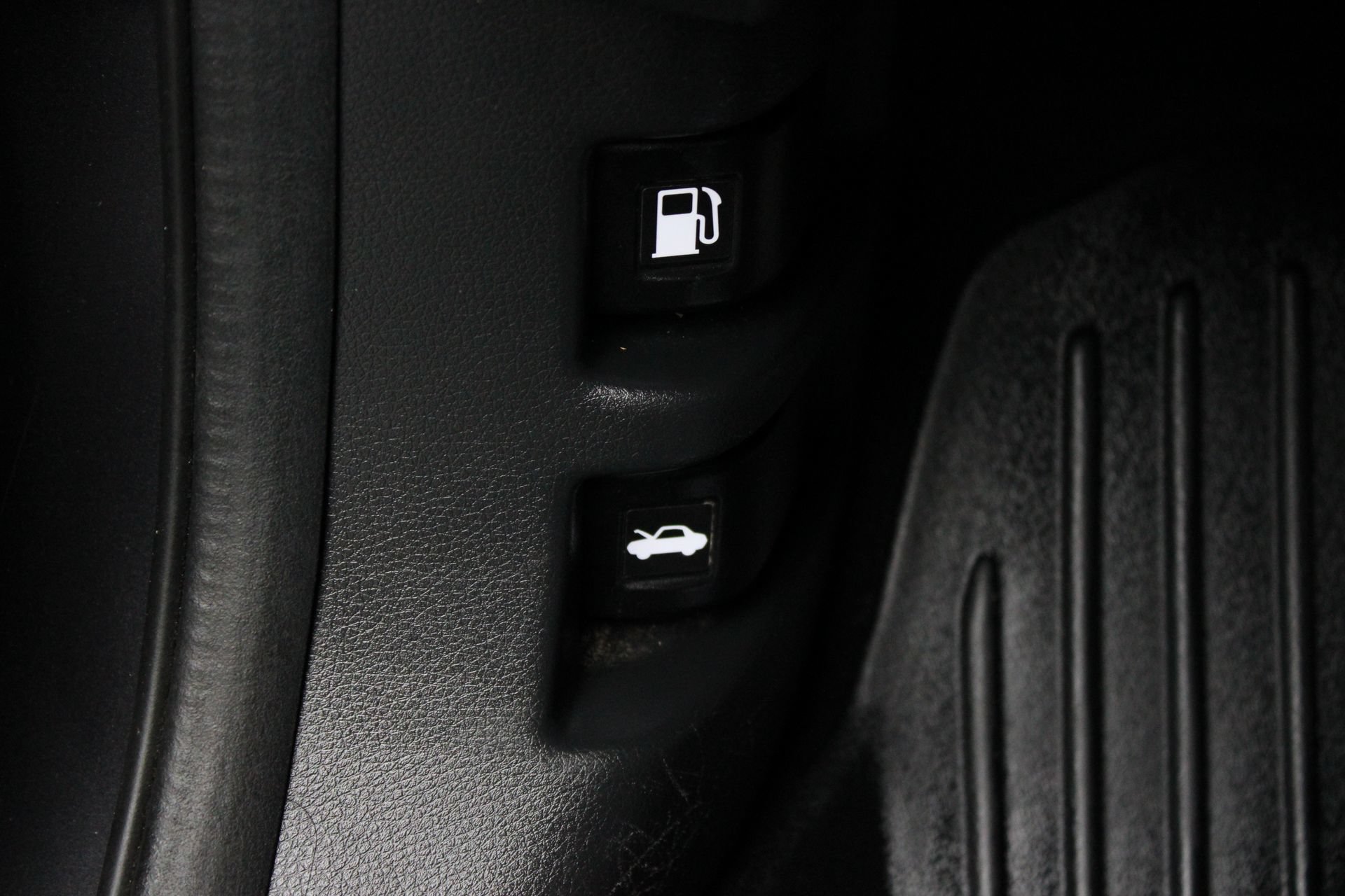 Used 2019 Honda CR-V EX image 24