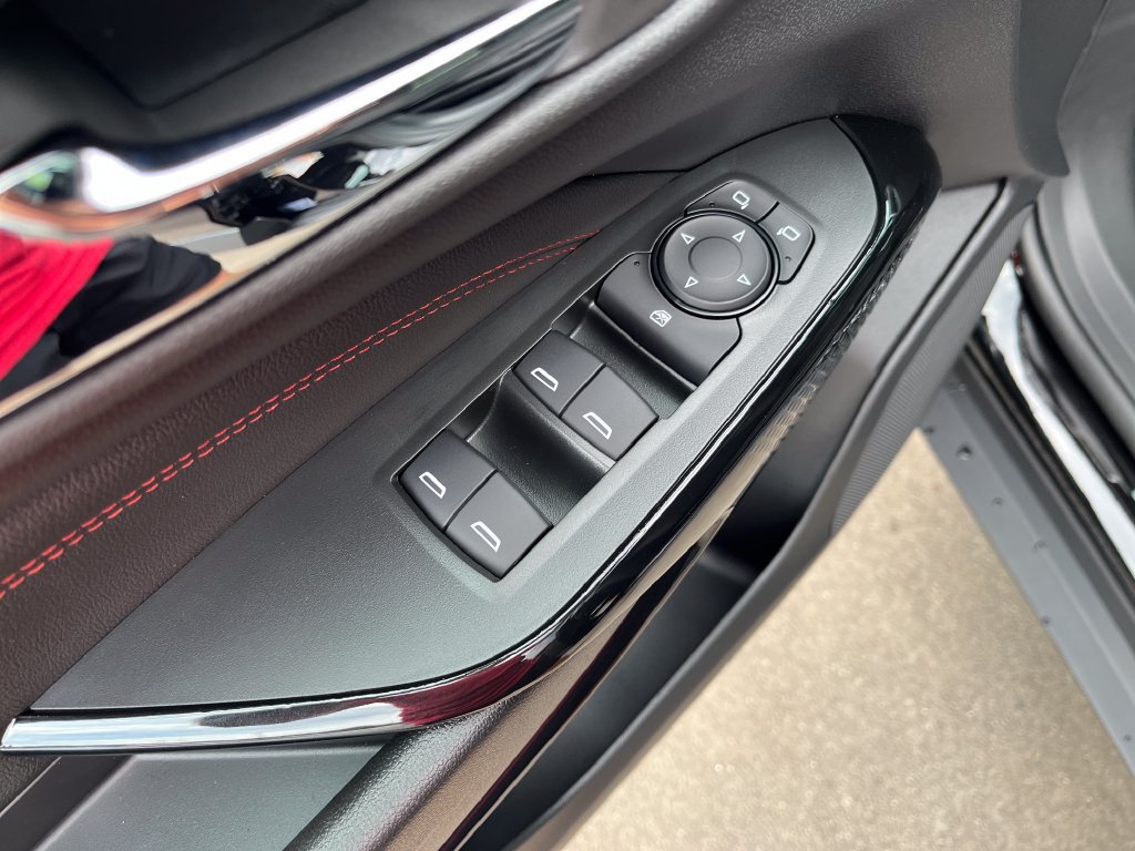 New 2026 Chevrolet Trax RS w/ Driver Confidence Package FWD image 11
