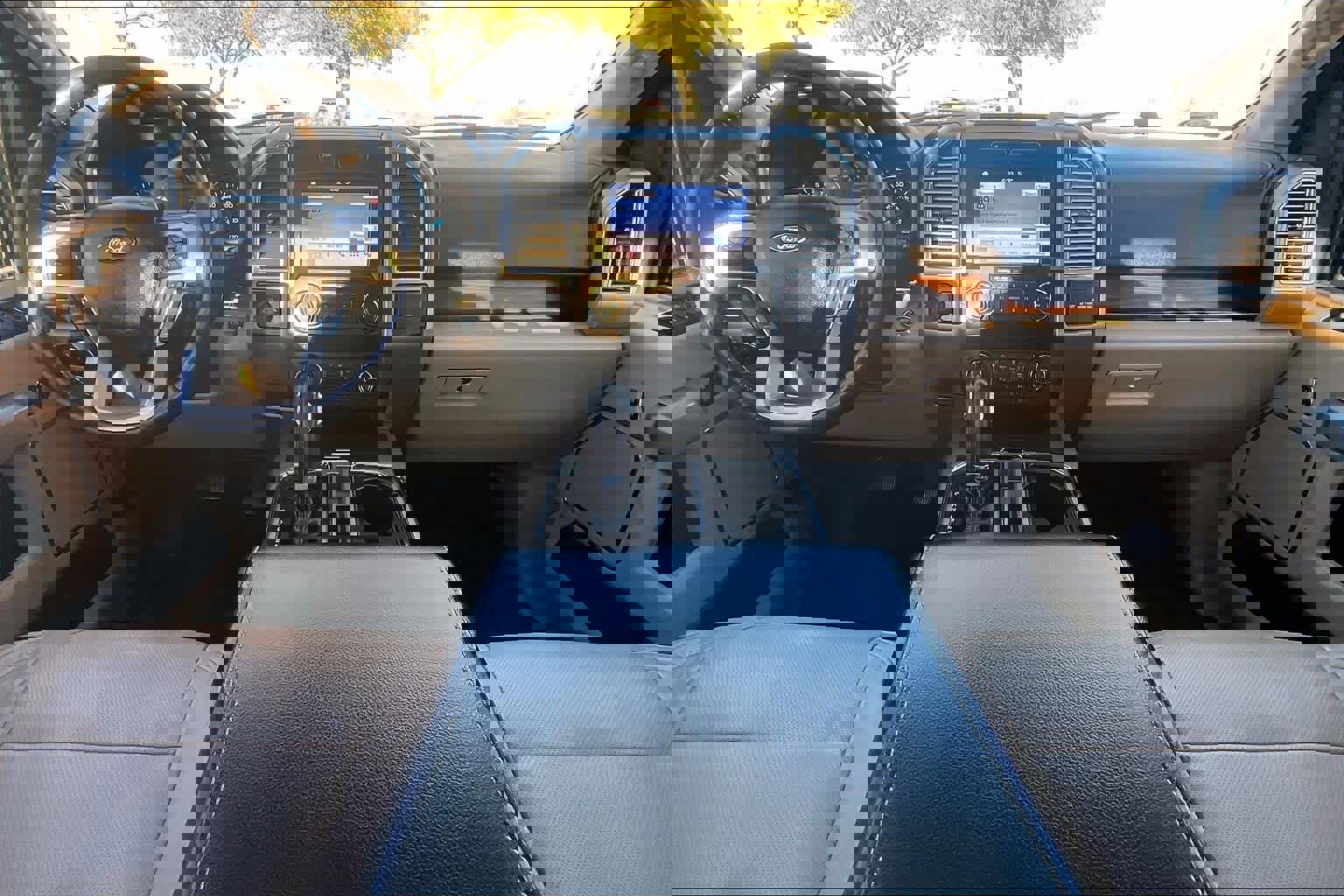 Used 2016 Ford F150 Lariat image 14