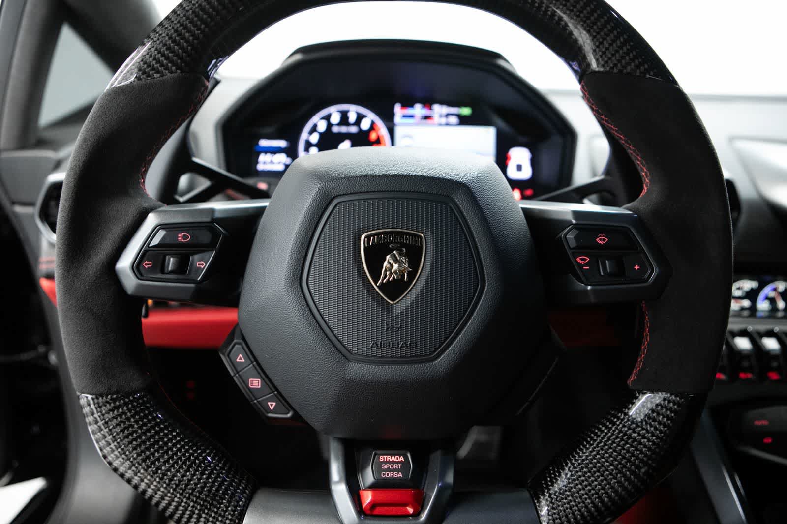 Used 2015 Lamborghini Huracan LP 610-4 AWD/4WD image 14