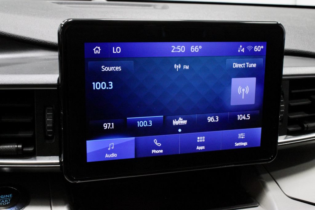 Certified 2023 Ford Explorer XLT w/ Equipment Group 202A AWD/4WD image 3