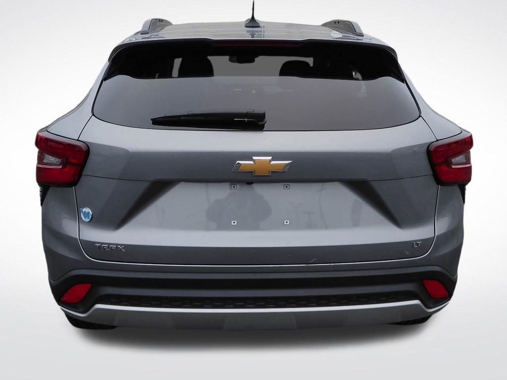 Certified 2025 Chevrolet Trax LT w/ LT Convenience Package image 6