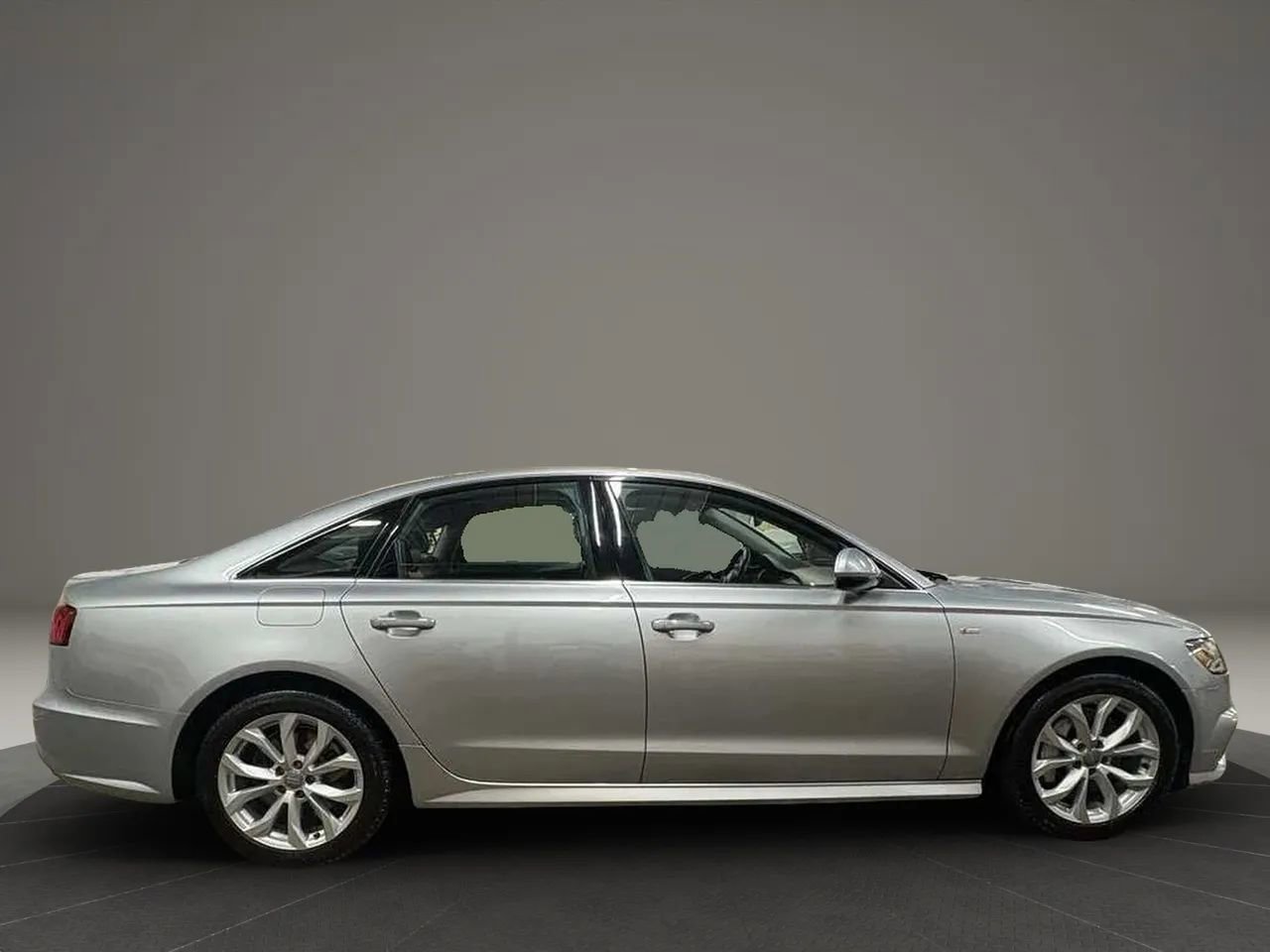 Used 2018 Audi A6 2.0T Premium Plus w/ Premium Plus Package AWD/4WD image 6
