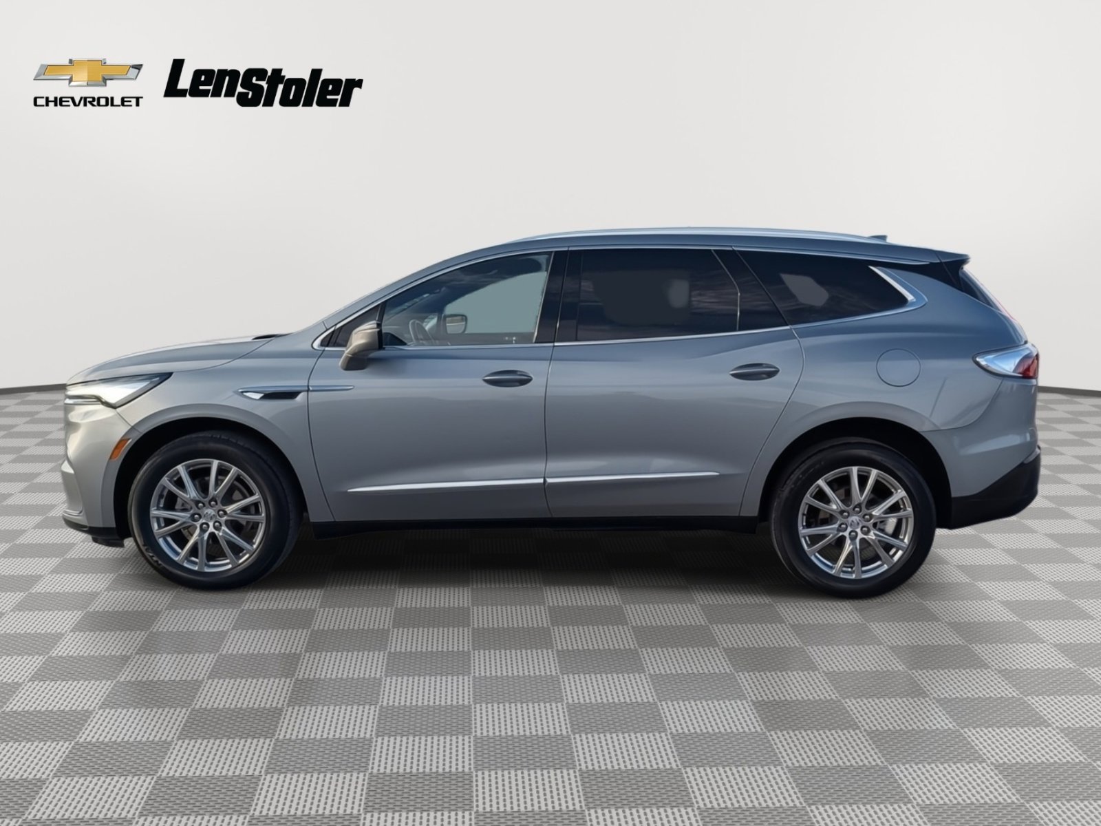 Used 2023 Buick Enclave Essence w/ Experience Buick Package image 2