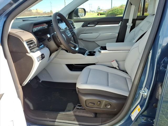 New 2026 GMC Terrain Denali w/ LPO, Floor Liner Package image 9